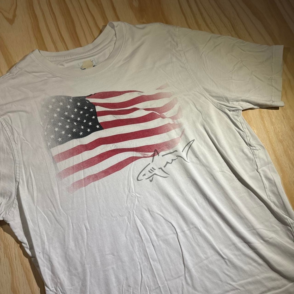 Greg Norman Mens XL White American Flag Shark Graphic T-Shirt